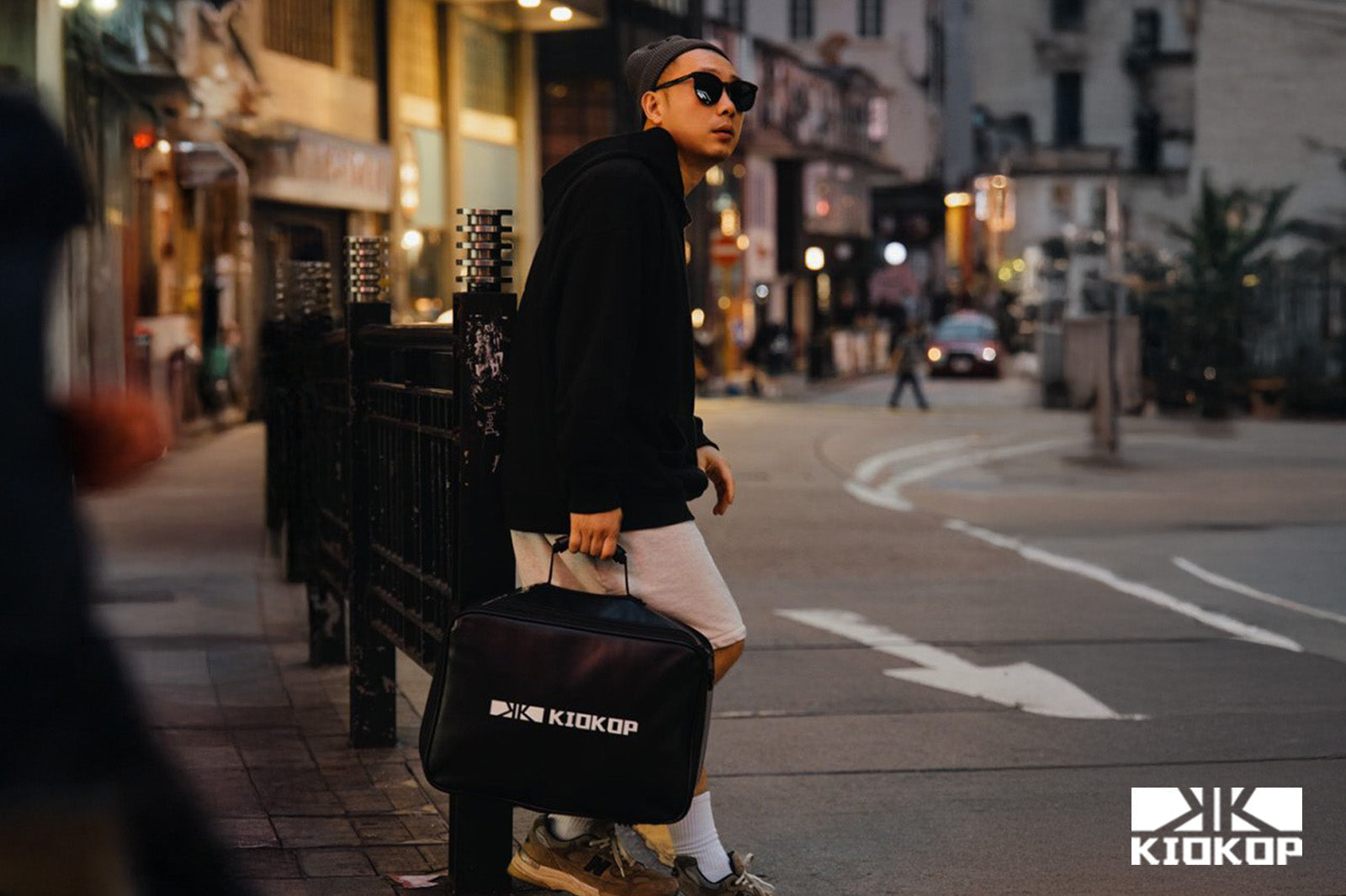 【旅先でもケア】軽くてコンパクトだから持ち運び簡単！